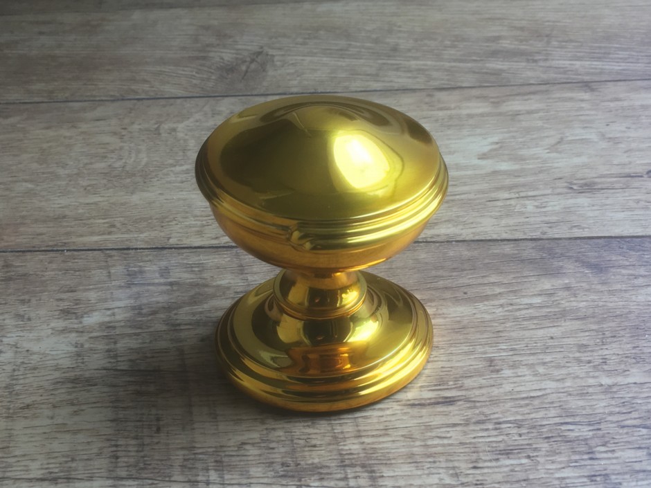 Art Nouveau Centre Door Knob in Fench Lacquer Gilt