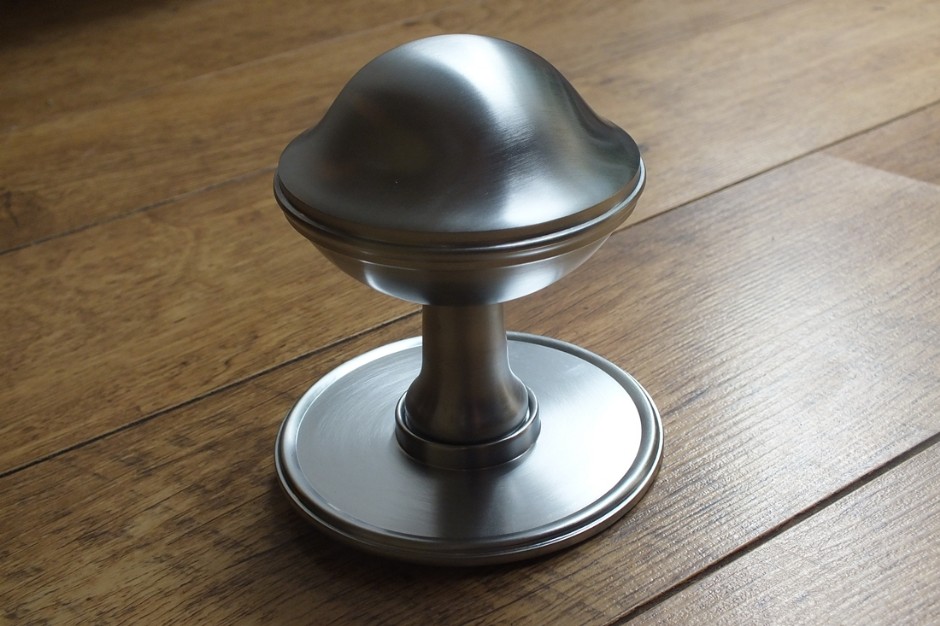 Satin Chrome Round Door Knob